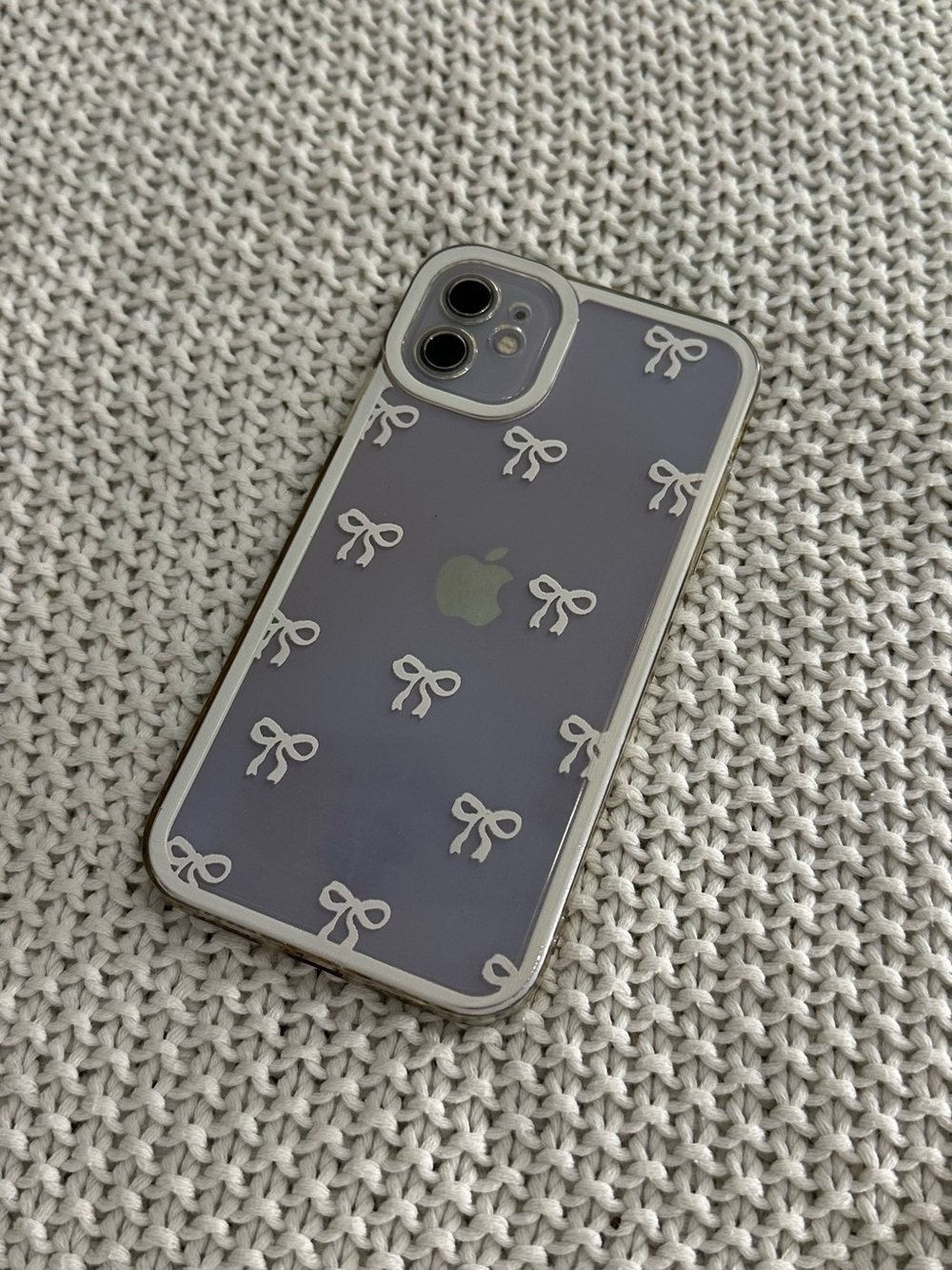 Bow-Patterned iPhone 11 Phone Case